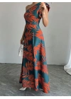 Kadın Tek Omuzlardan Açık Yırtmaçlı Uzun Desenli Elbise