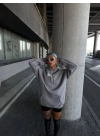 Uzun Kol Kapşonlu Göğüs Baskılı SweatShirt - Gri