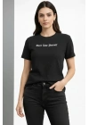 Wafıl Kumaş Tişört Regular Kalıp Bisiklet Yaka Baskılı Günlük Basic T-Shirt - Siyah
