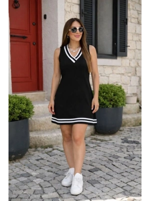 Kadın Askılı V Yakalı Cepli Kısa Viskon Elbise