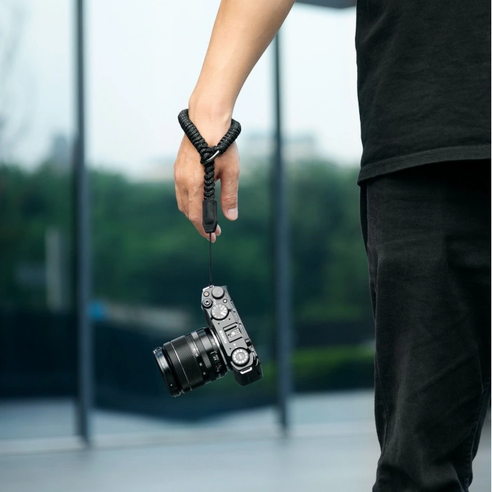 SmallRig 4881 Evrensel Örgülü Bileklik (Siyah)