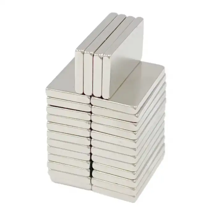 20×10×2 mm N35 Neodyum Mıknatıs – Köşeli, Nikel Kaplama (50’li Set)