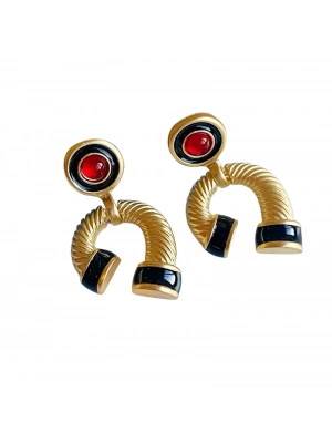 Mera Kırmızı Taş Küpe