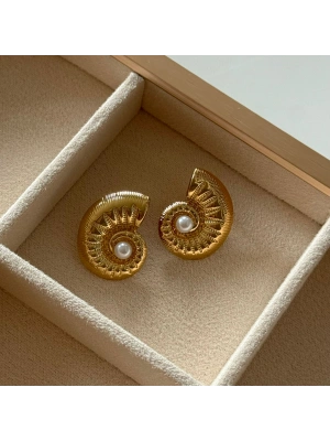 Deniz Kabuğu İnci Detaylı Küpe