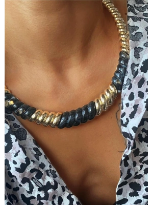 Mng Marka Burgu Siyah Choker Kolye