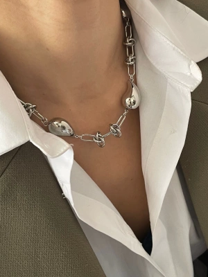 Tiff Marka Çivi Gümüş Renk Kolye