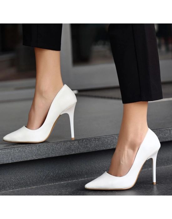 Hillar Beyaz Cilt Stiletto Ayakkabı