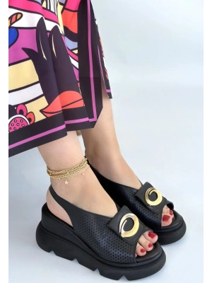 Gwon Siyah Cilt Dolgu Topuk Sandalet