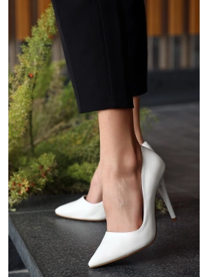 Hillar Beyaz Cilt Stiletto Ayakkabı