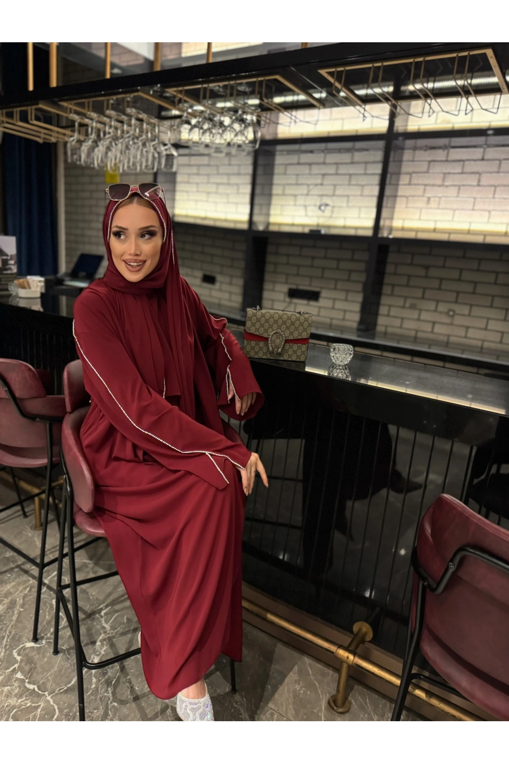 Anora Abaya