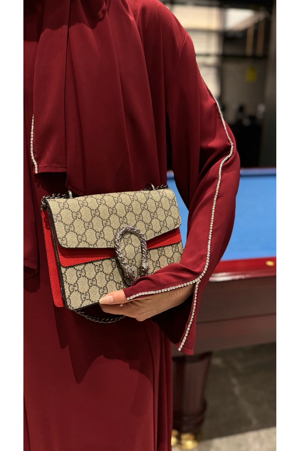 Anora Abaya
