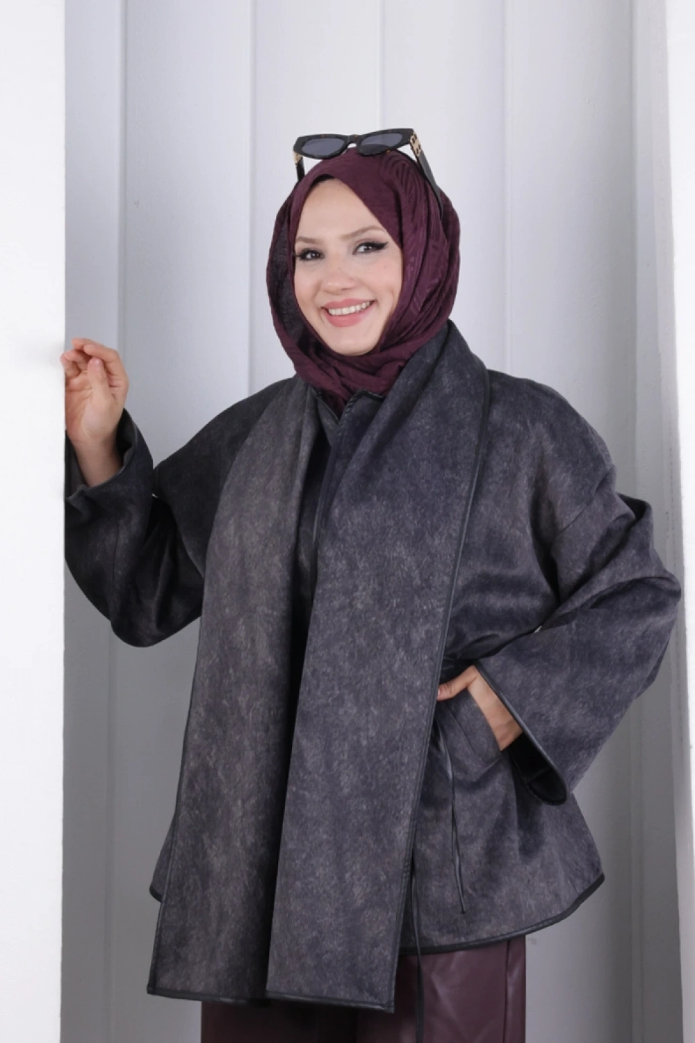 Pelerin Kemerli Ceket 1207