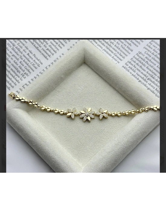 Altın Kaplama Çiçek Model Bileklik