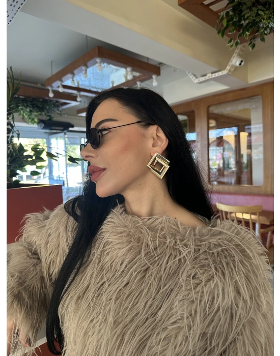 Asimetrik Kare Küpe Plaka