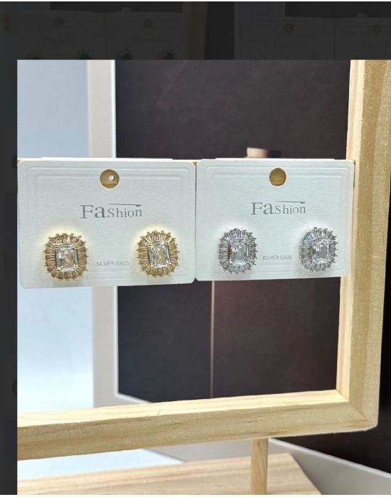 Özel Seri Baget Taşlı küpe