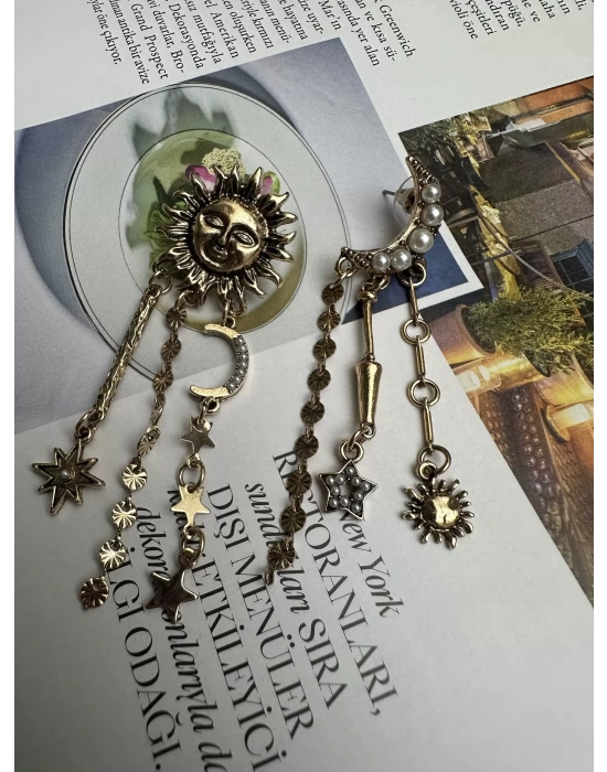 Charm Detay Güneş Figür Tasarım Küpe