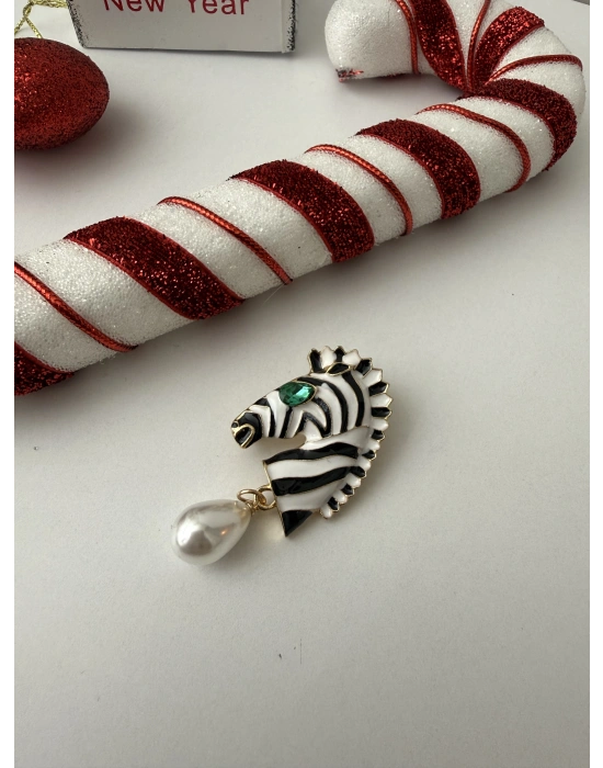 İncili Zebra Broş