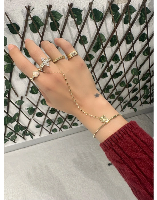 Kelepçeli Şahmeran