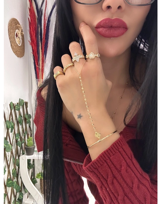 Kelepçeli Şahmeran