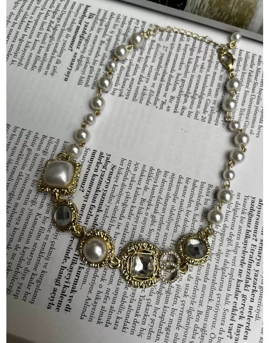 Özel Vintage Model İnci Ve Taş Detay Choker kolye