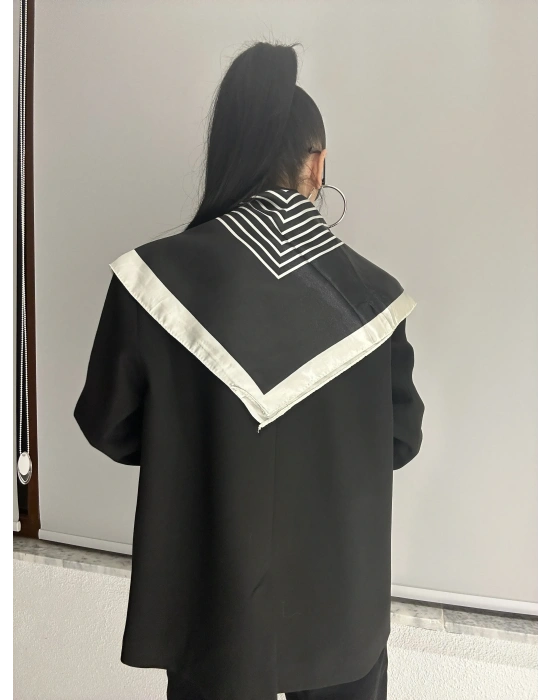 Siyah Beyaz Love Yazılı Fular 90*90