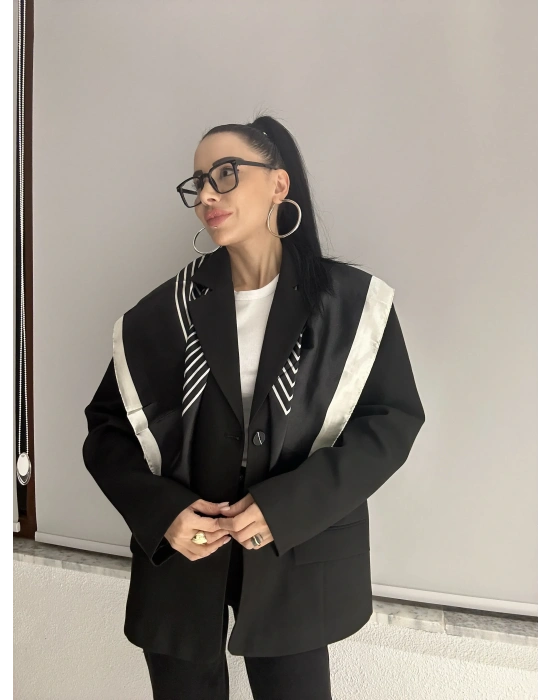 Siyah Beyaz Love Yazılı Fular 90*90