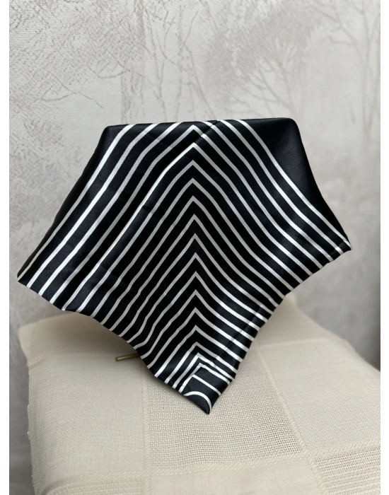 Siyah Beyaz Love Yazılı Fular 90*90