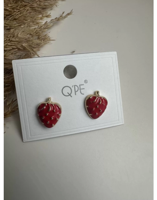 Tasarımı Çilek küpe