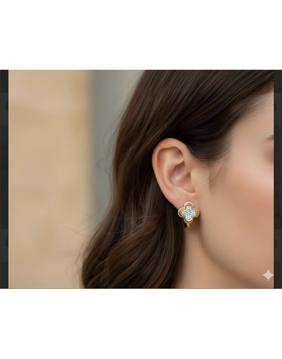 Taşlı Altın Kaplama Yonca Model Küpe