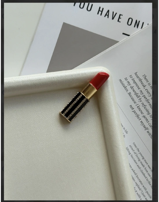 Taşlı Kırmızı Ruj Broş