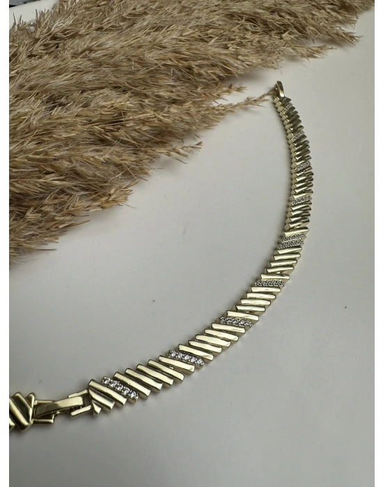 Taşlı Zikzak Künye