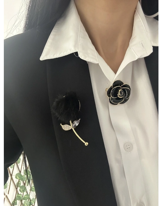 Tüylü Taşlı Broş