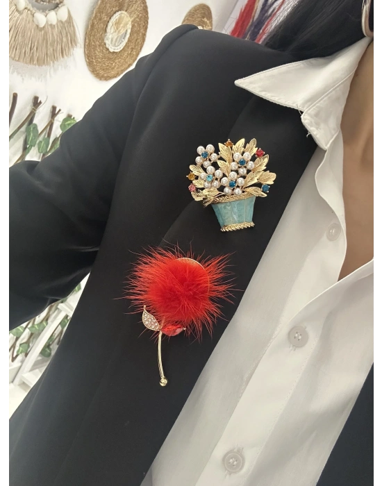 Tüylü Taşlı Broş