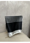 Siyah Beyaz Love Yazılı Fular 90*90