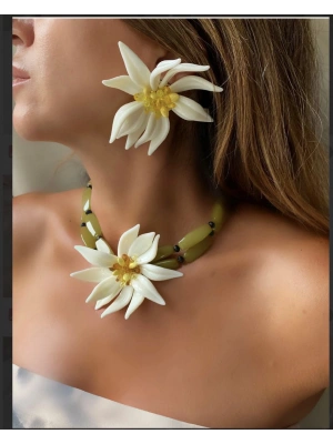 ZrA Model Çiçek Kolye