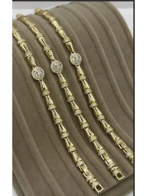 Vip Seri Taşlı Altın Kaplama Bileklik