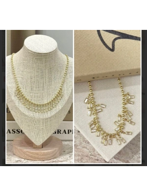 Altın Kaplama Taş Sallantılı Kolye