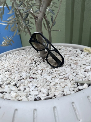 Siyah Çerçeve UV Gözlük