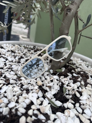 Krem Kemik Model UV Cam Gözlük