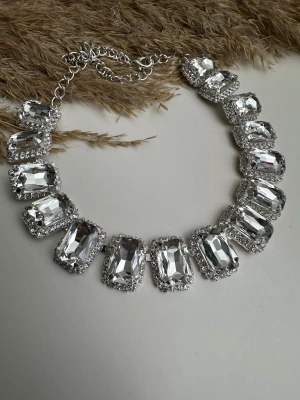 Altın Kaplama Baget Taşlı Tasarım Kolye