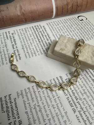 Altın Kaplama DamlaTaş Bileklik