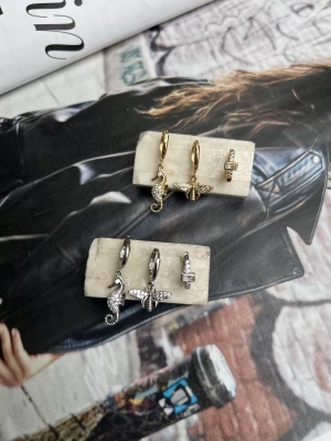 Altın Kaplama Deniz Ata ve Arı Figürlü Üçlü Set Küpe