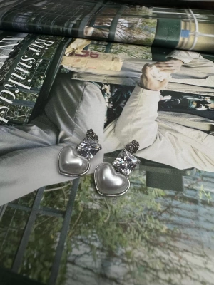 Altın Kaplama Kare Taşlı Kalp İnci Küpe