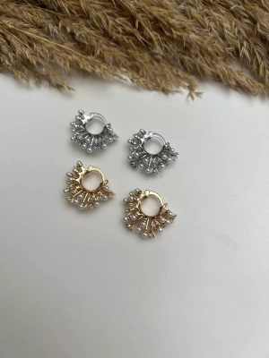 Altın Kaplama Özel Seri İnci Geçişli Küp