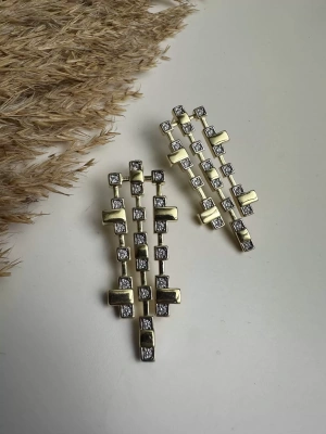 Altın kaplama özel seri tasarım taşlı küpe