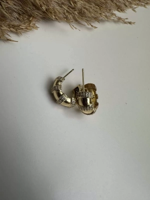 Altın Kaplama Taşlı Halka Küpe