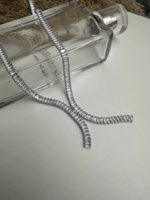 Altın Kaplama V Kolye