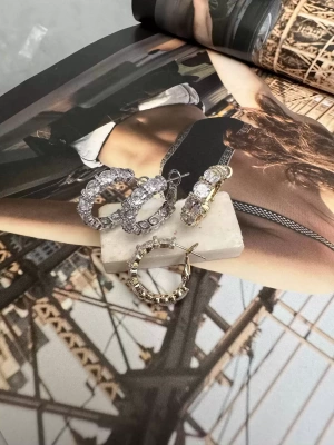 Altın Kaplama Yuvarlak Taşlı Halka Küpe