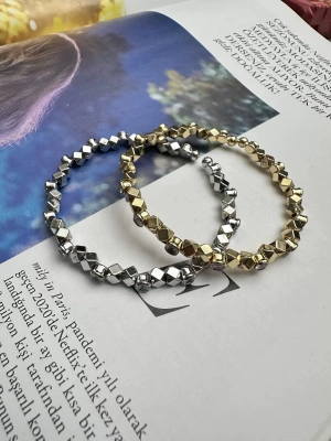 Altın Kaplama ZikZak Küp Bileklik Taşlı