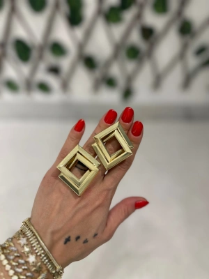 Asimetrik Plaka Tasarım Küpe